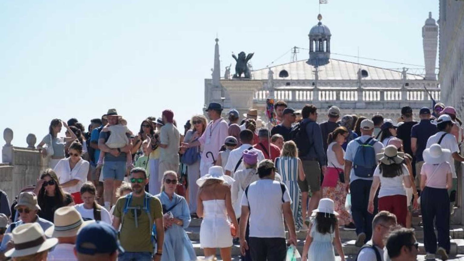 Turisti aggrediti perché ebrei. «Crescente clima di intolleranza»