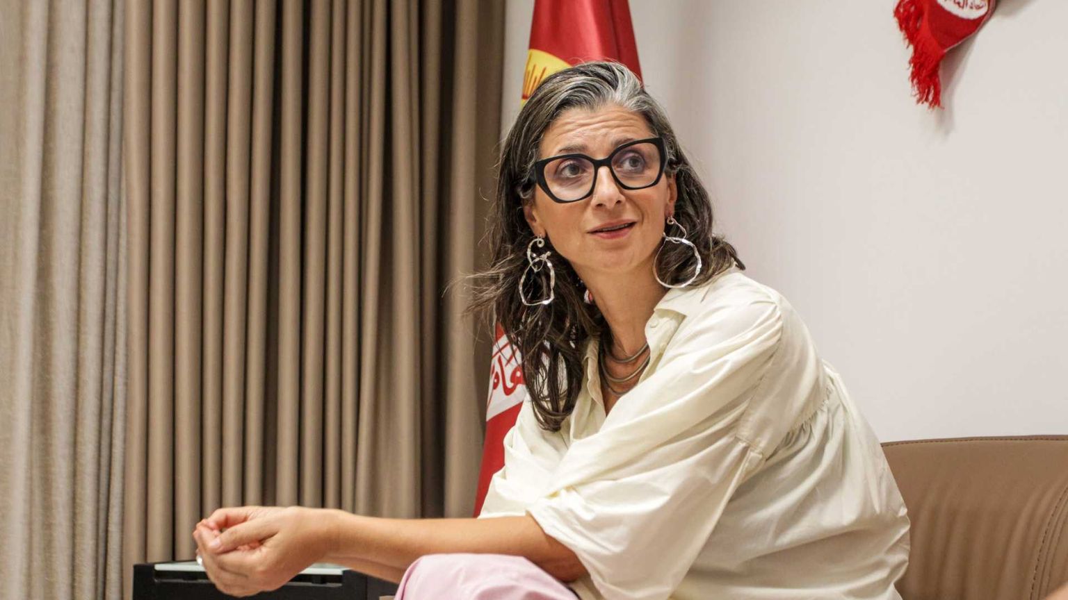 Le sanzioni Usa a Francesca Albanese, che non può aprire un conto corrente