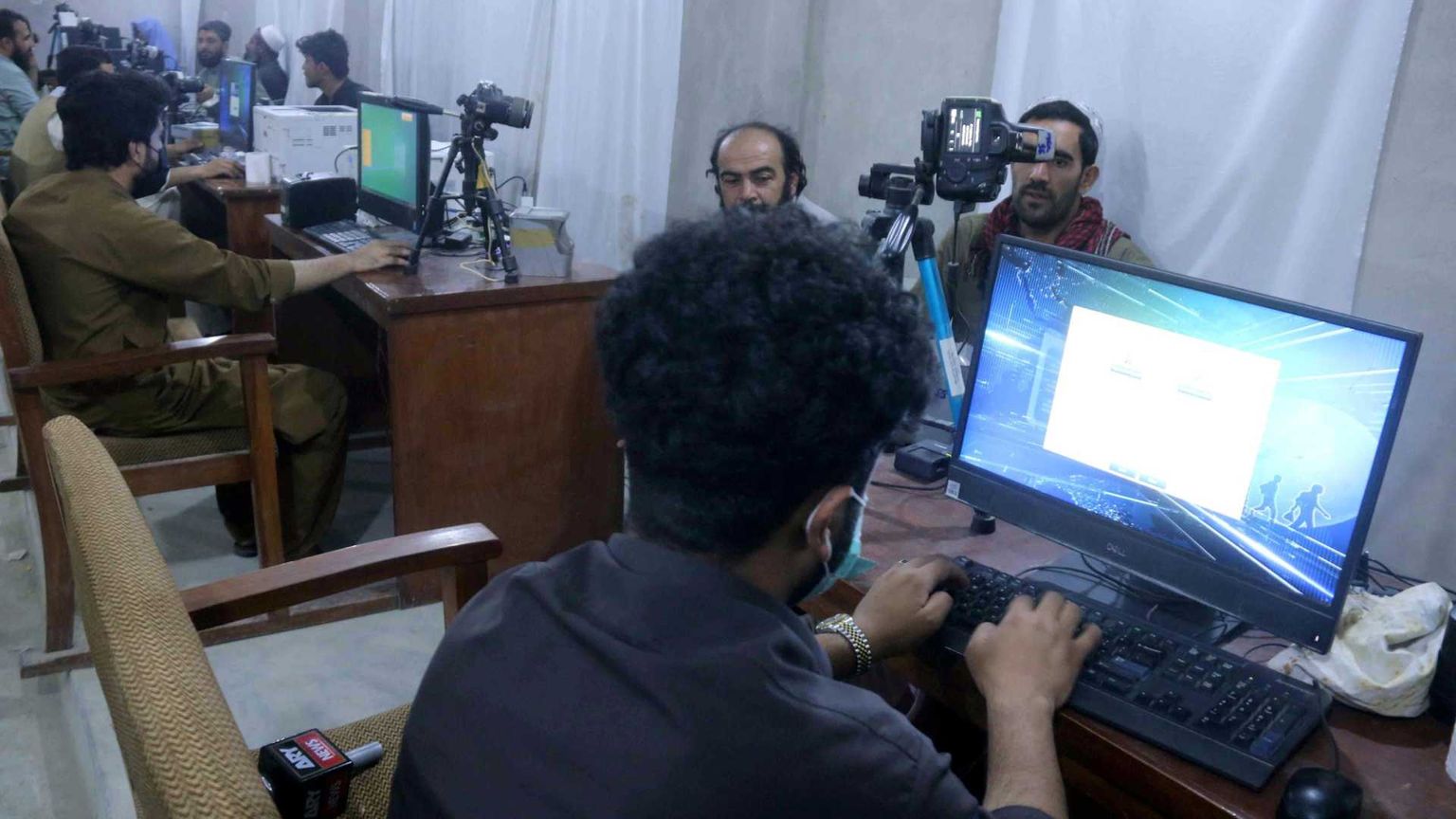 I taleban tagliano Internet: porta vizio e corruzione