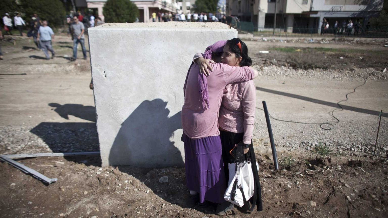 I morti di Gaza, i morti di Israele: a Milano apre la tenda del lutto