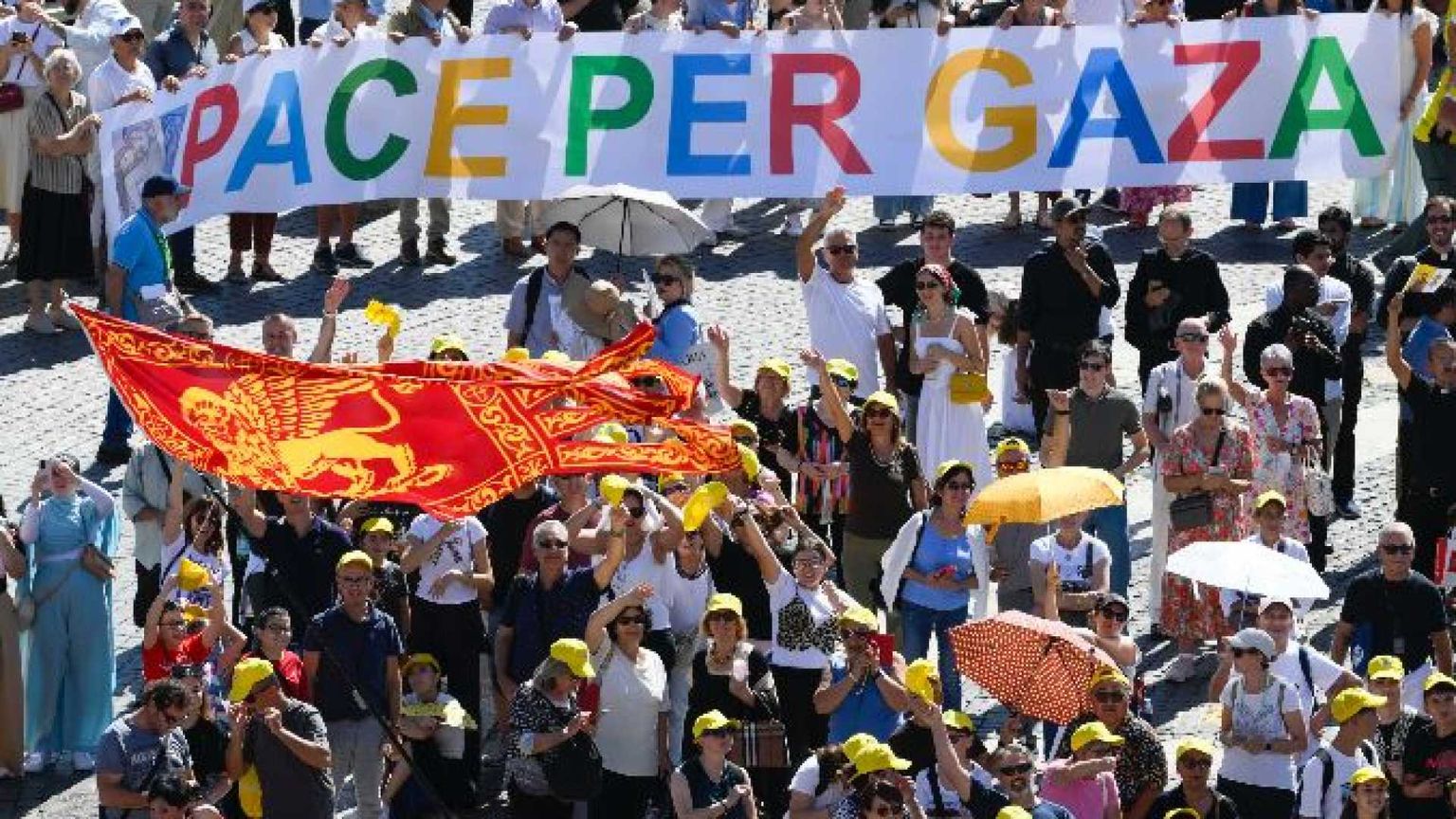 Leone XIV: «Non c’è futuro basato su violenza, esilio forzato e vendetta»