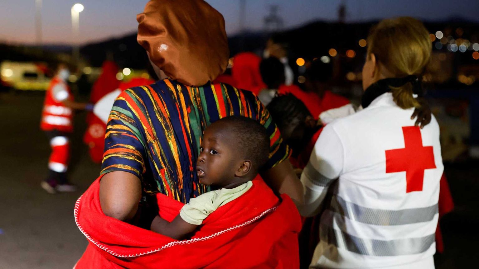 Ci sono 142 persone che rischiano il carcere perché hanno aiutato i migranti