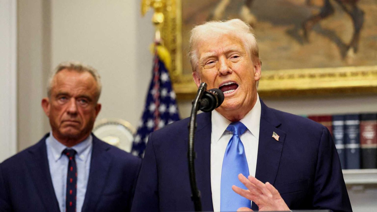 Trump: «Con il paracetamolo rischio autismo». Gli esperti: «Nessun legame dimostrato»