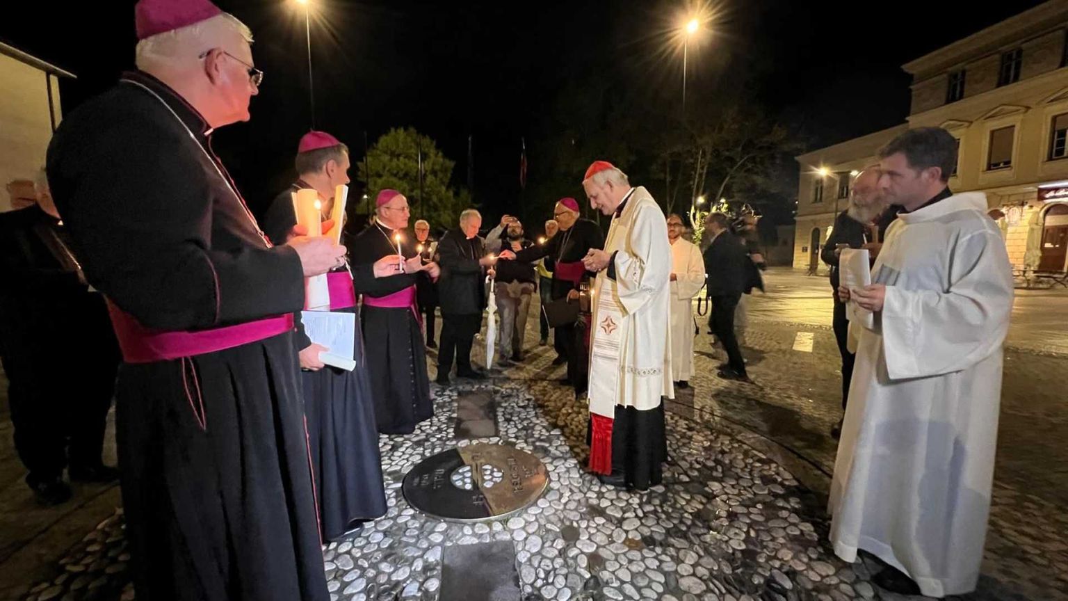 «Non possiamo restare in silenzio di fronte alla disumanità»