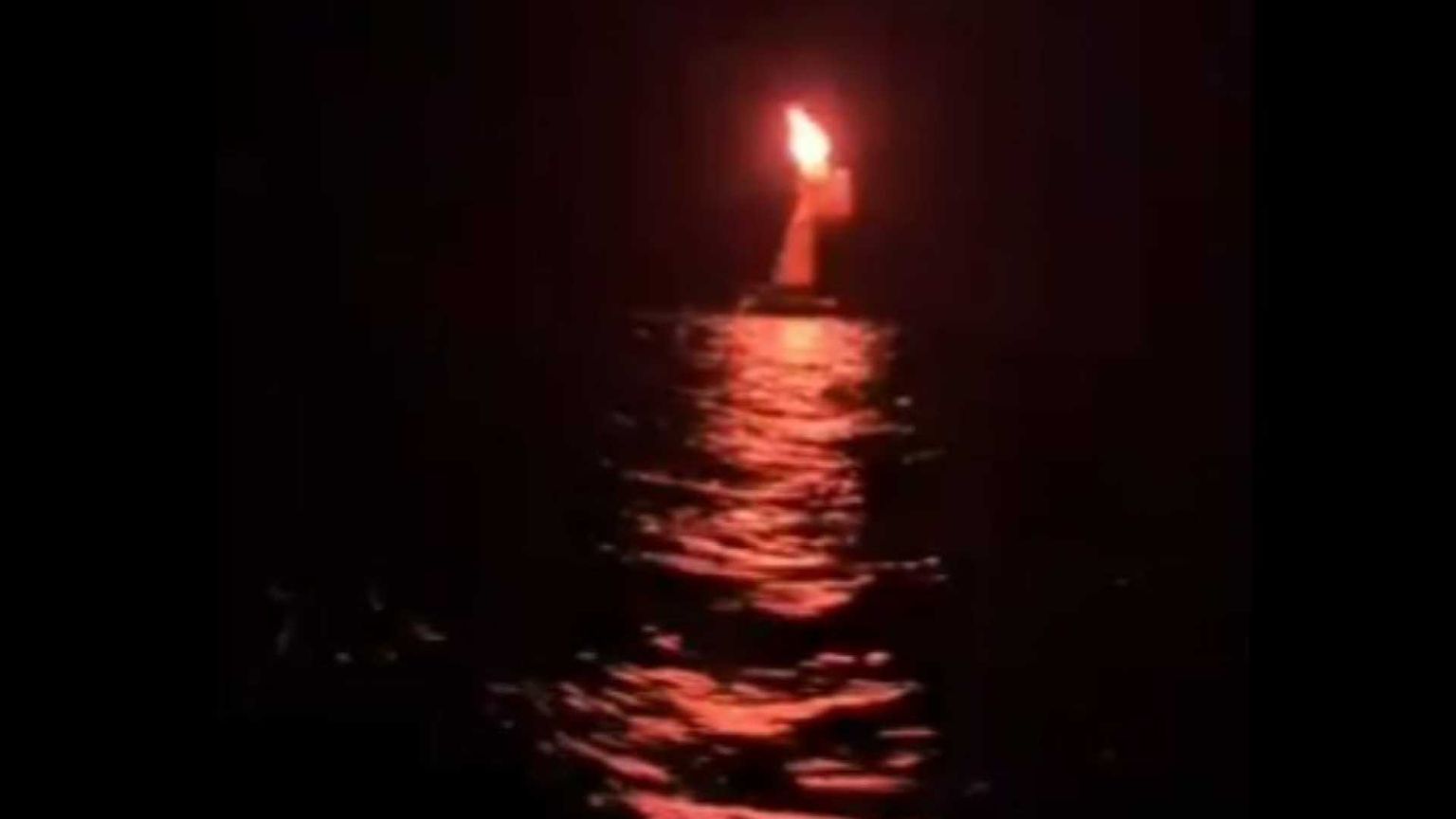 Le barche della Flotilla sotto attacco. Crosetto: «Invieremo una nave»