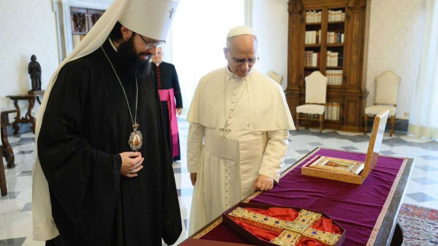 «Così Mosca apprezza l’azione di Leone XIV sulla crisi ucraina»