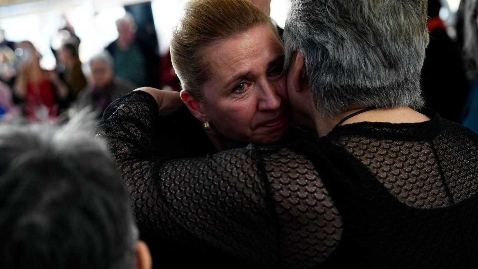 Sterilizzazioni in Groenlandia, la premier danese in lacrime: chiedo scusa