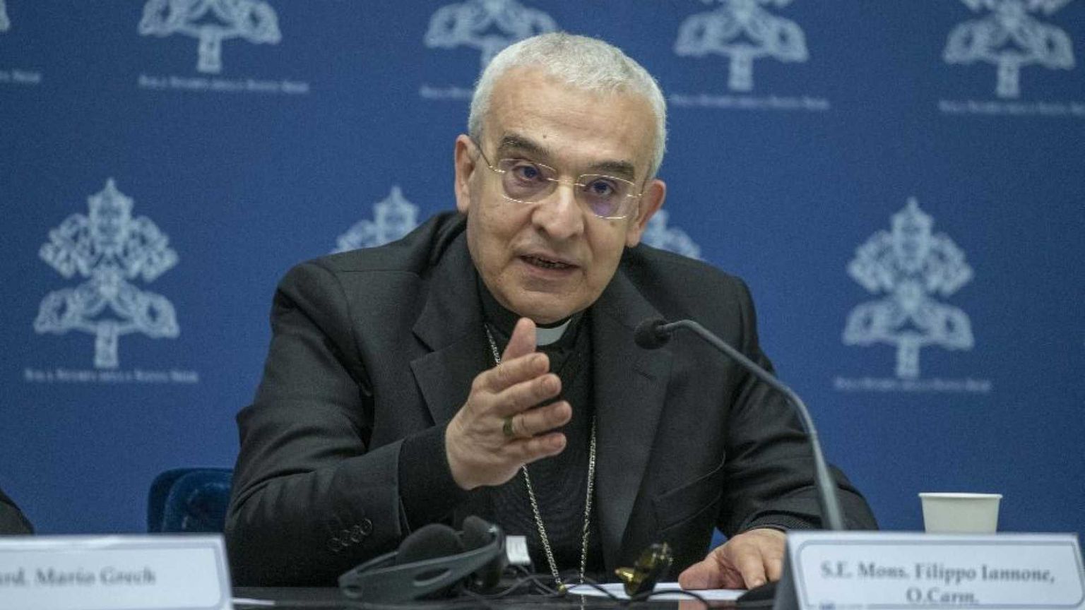 Leone XIV nomina l'italiano Iannone prefetto dei vescovi. Canonista come lui