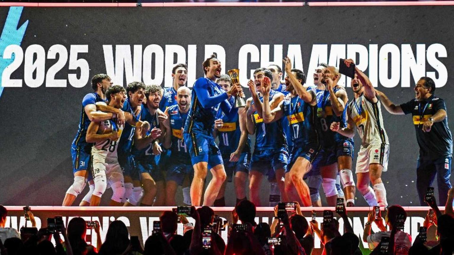 Il trionfo del volley italiano (e di uno sport dove vince chi passa palla)