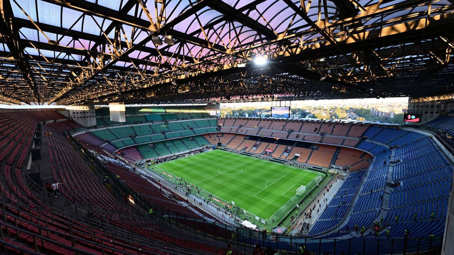 Il Meazza e noi: quelle Luci a San Siro che la nostalgia non può riaccendere