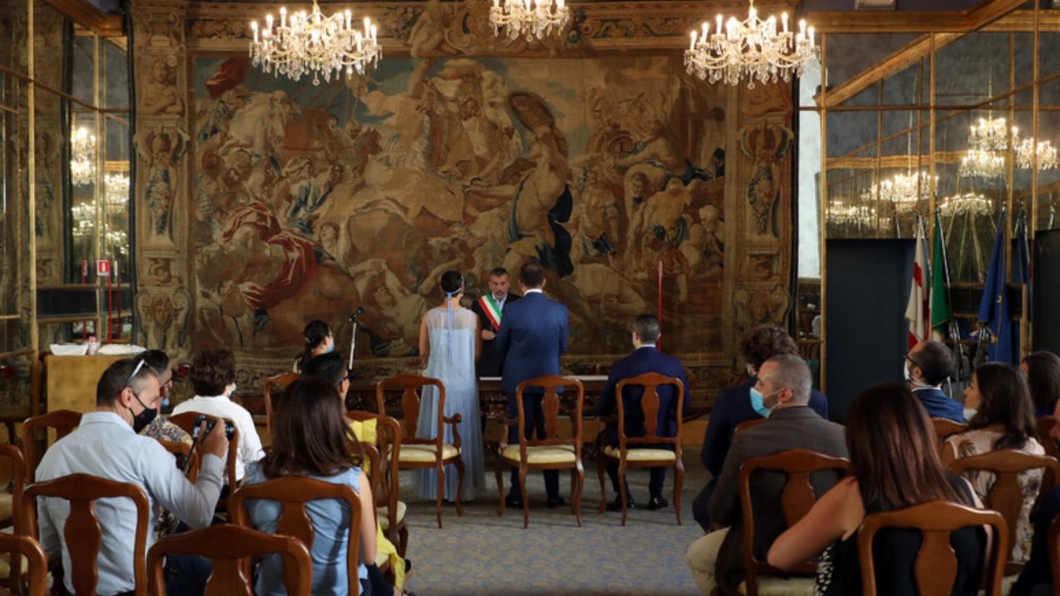 Ai corsi laici per fidanzati (che fanno il tutto esaurito) manca ancora una proposta di senso