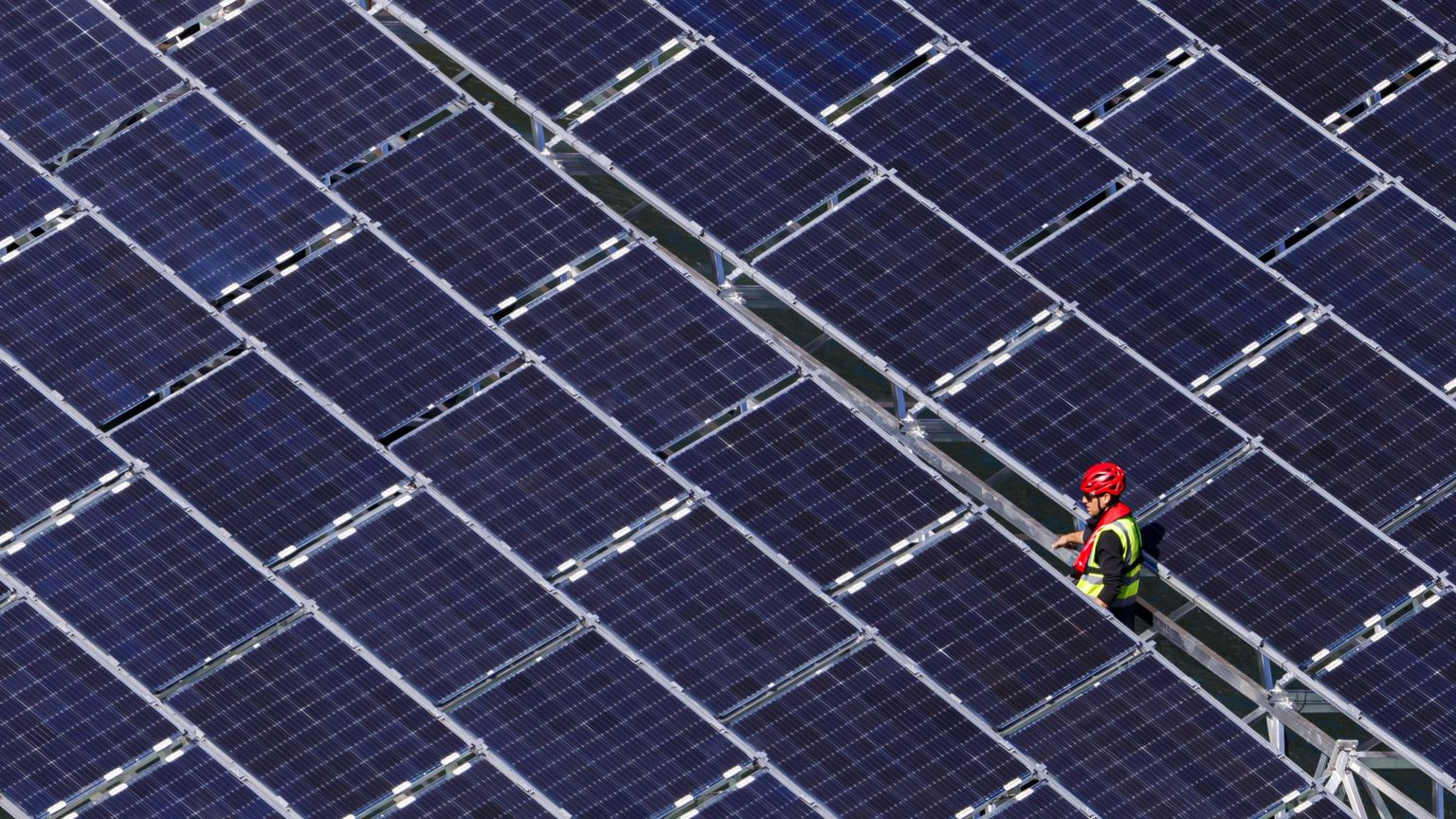 Così la burocrazia sta frenando lo sviluppo delle comunità energetiche