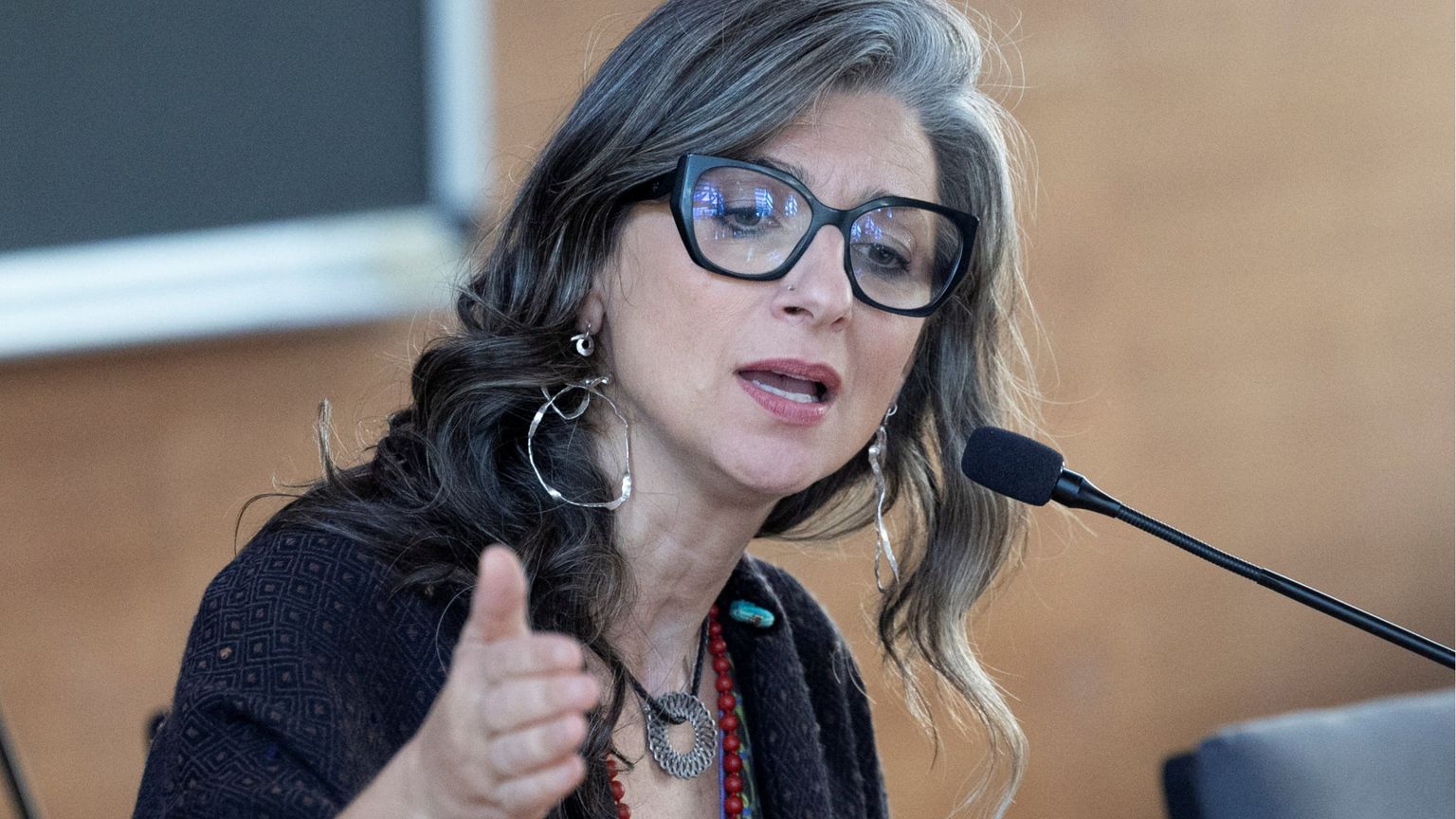 Bologna, polemiche per la cittadinanza onoraria ad Albanese