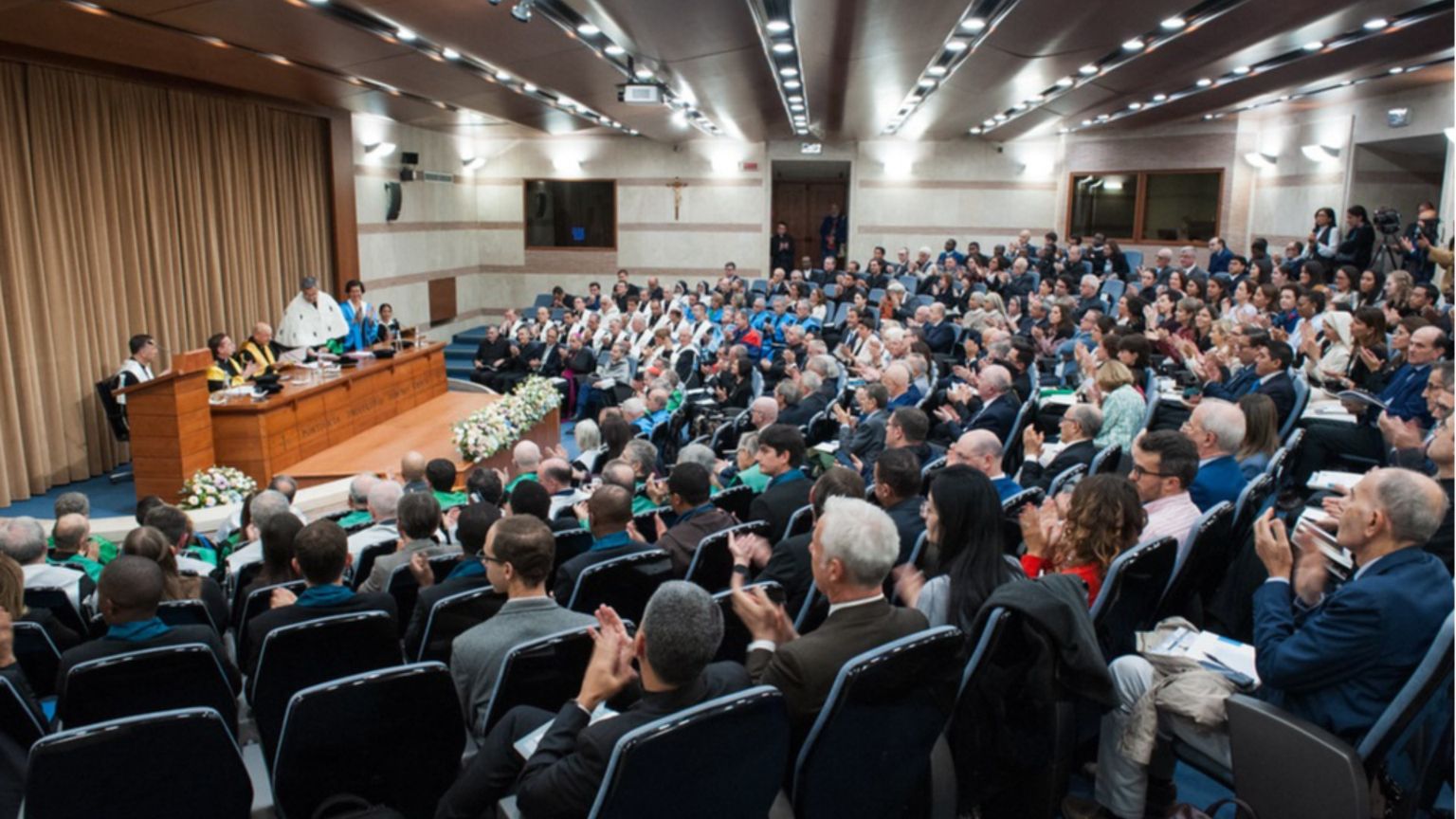 Così Dio "illumina" il sapere: quattro testimoni aprono l'anno dell'Università Santa Croce