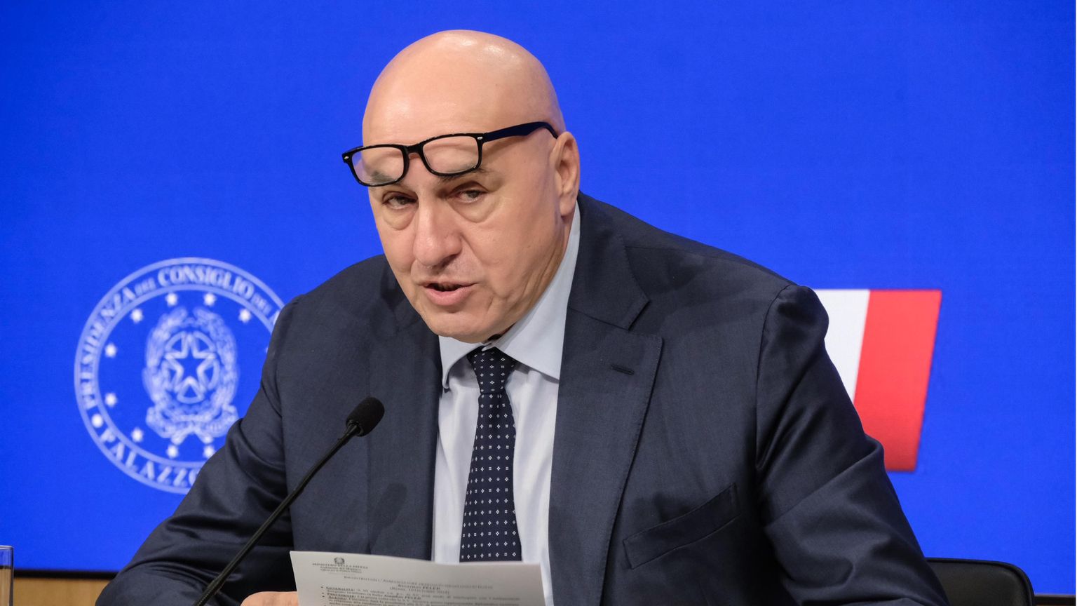 Crosetto operato al Gemelli-Isola Tiberina, sta bene