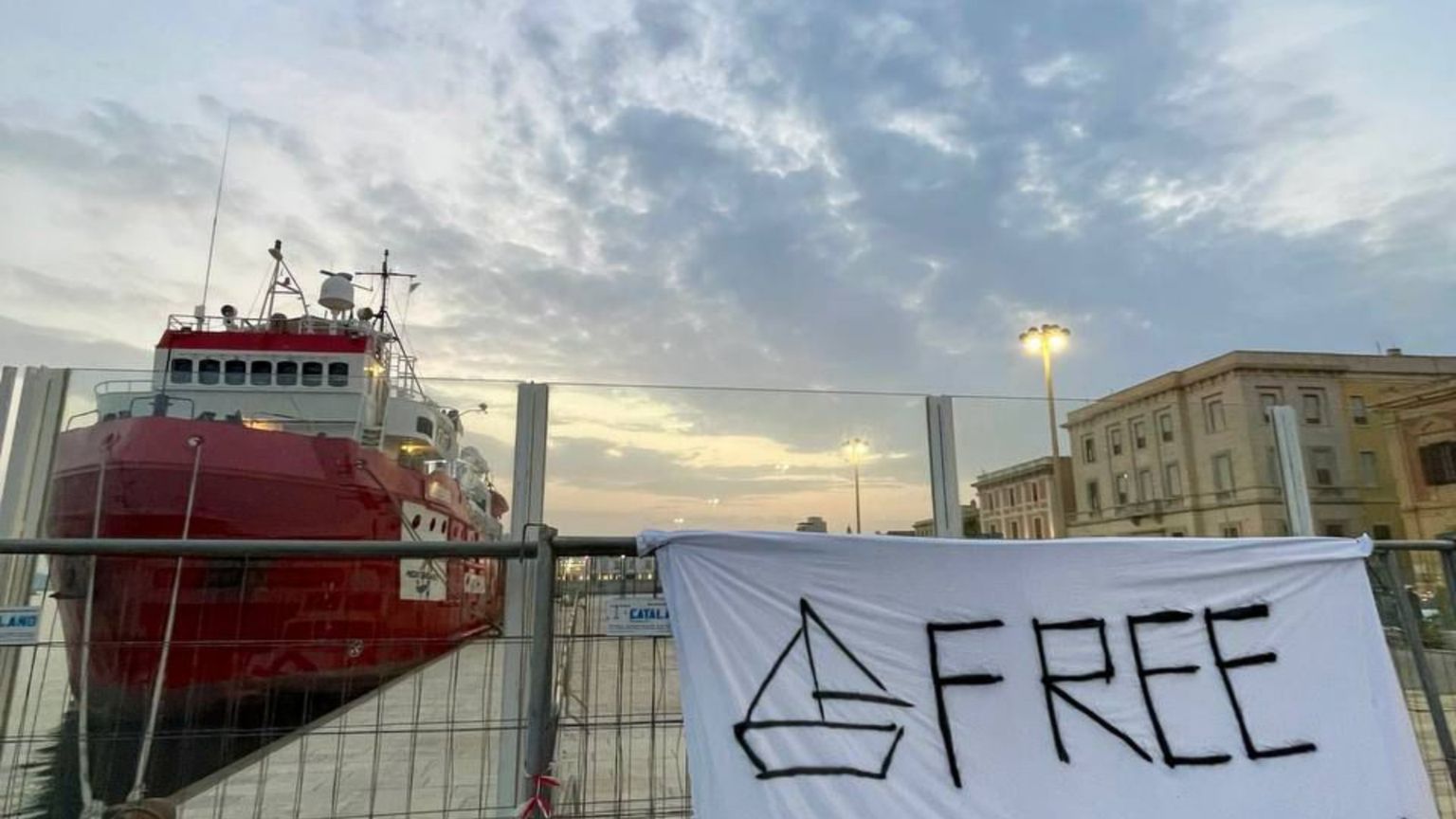 «Porto sicuro troppo lontano»: il giudice dà ragione a Mediterranea
