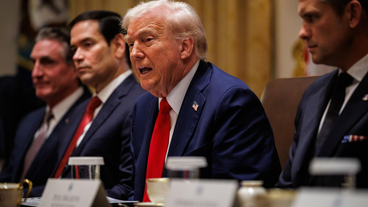 Trump durante le trattative per la pace in Medio Oriente