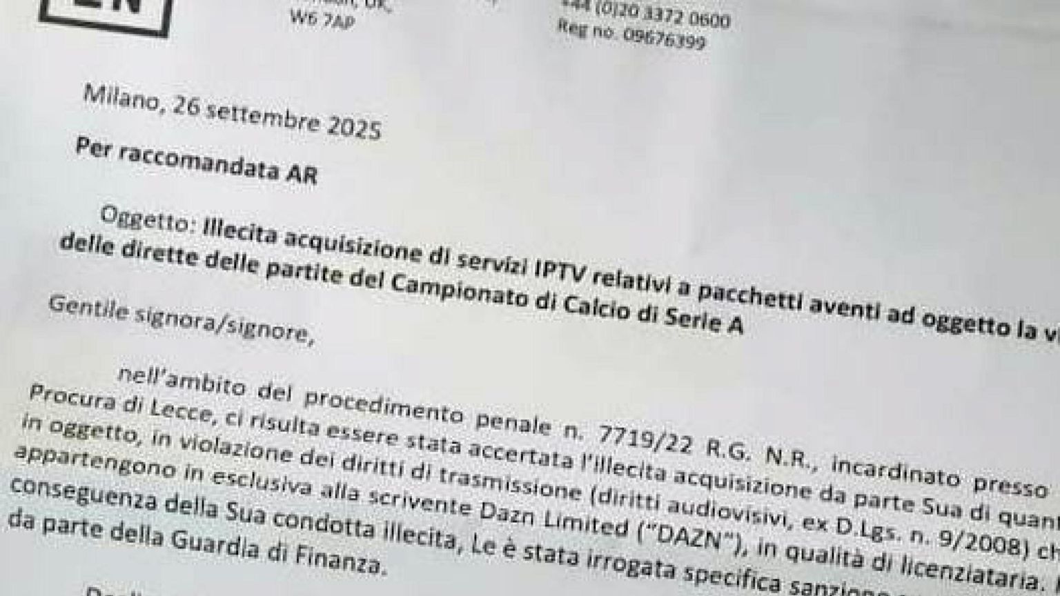 Le lettere di Dazn mettono in fuorigioco la pirateria del calcio