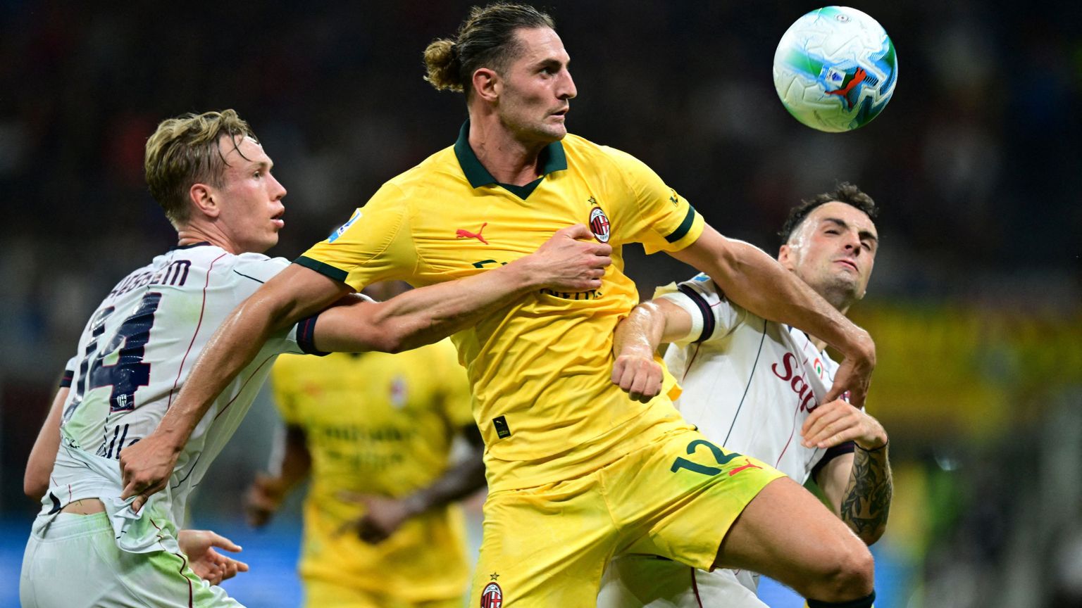 Serie A, per giocare adesso si deve volare fino in Australia