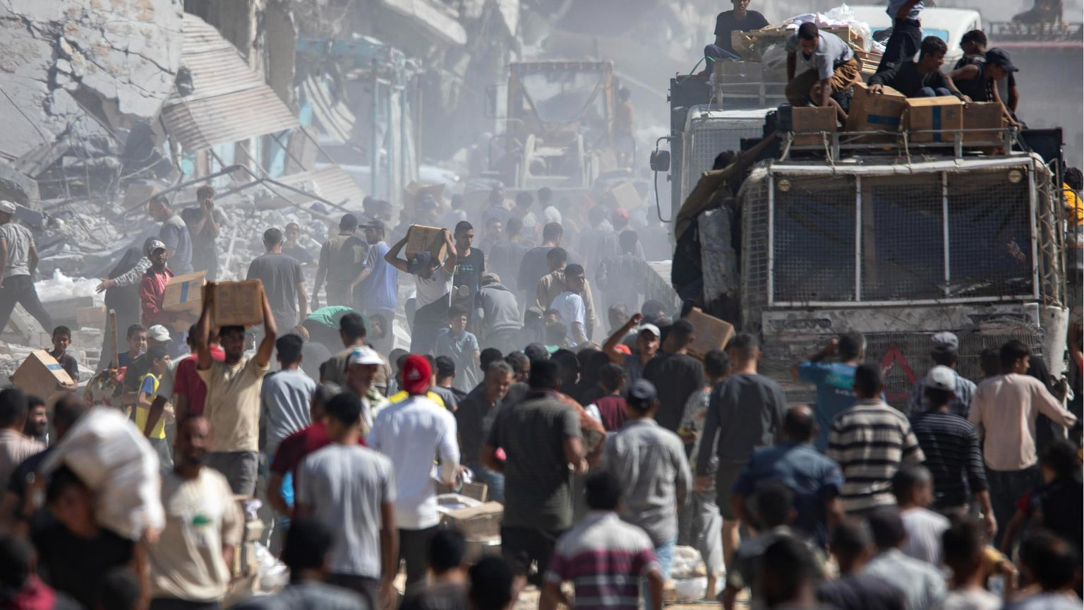 Gaza riaperta agli aiuti, ora cresce la protesta dei palestinesi contro Hamas