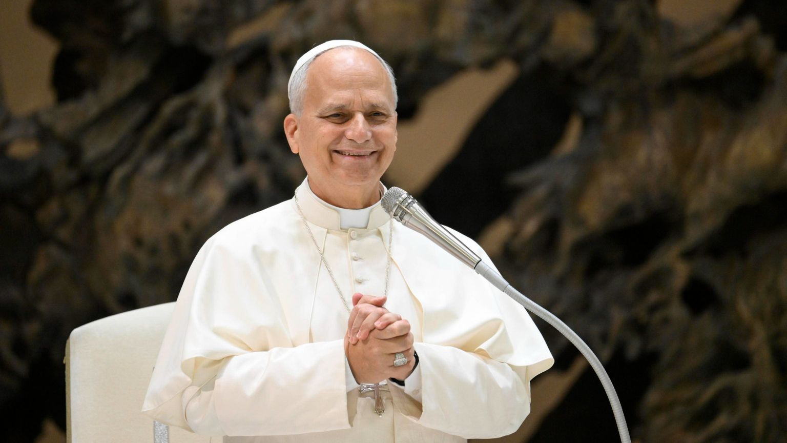 Leone XIV: fede e filosofia in dialogo per rivelare la dignità dell’uomo