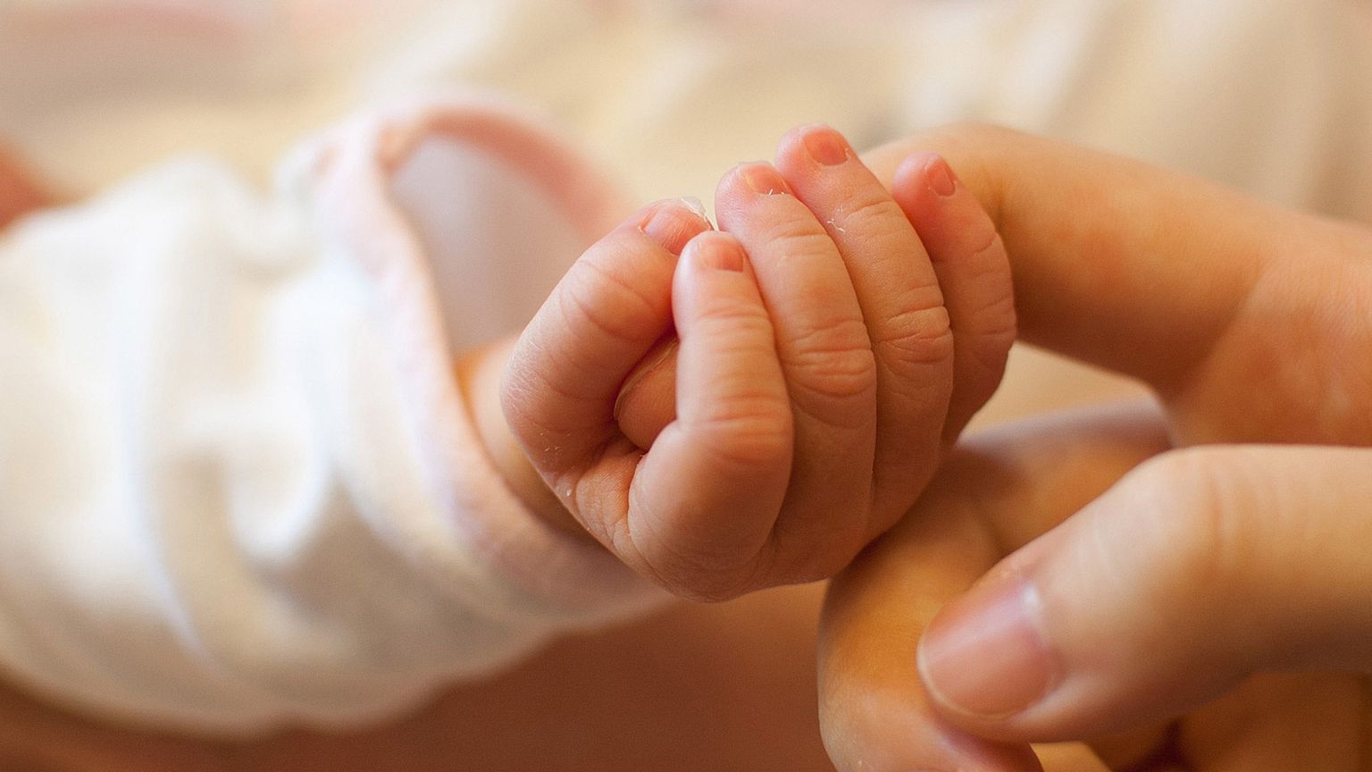 Lui che nel 2044 avrà mani grandi