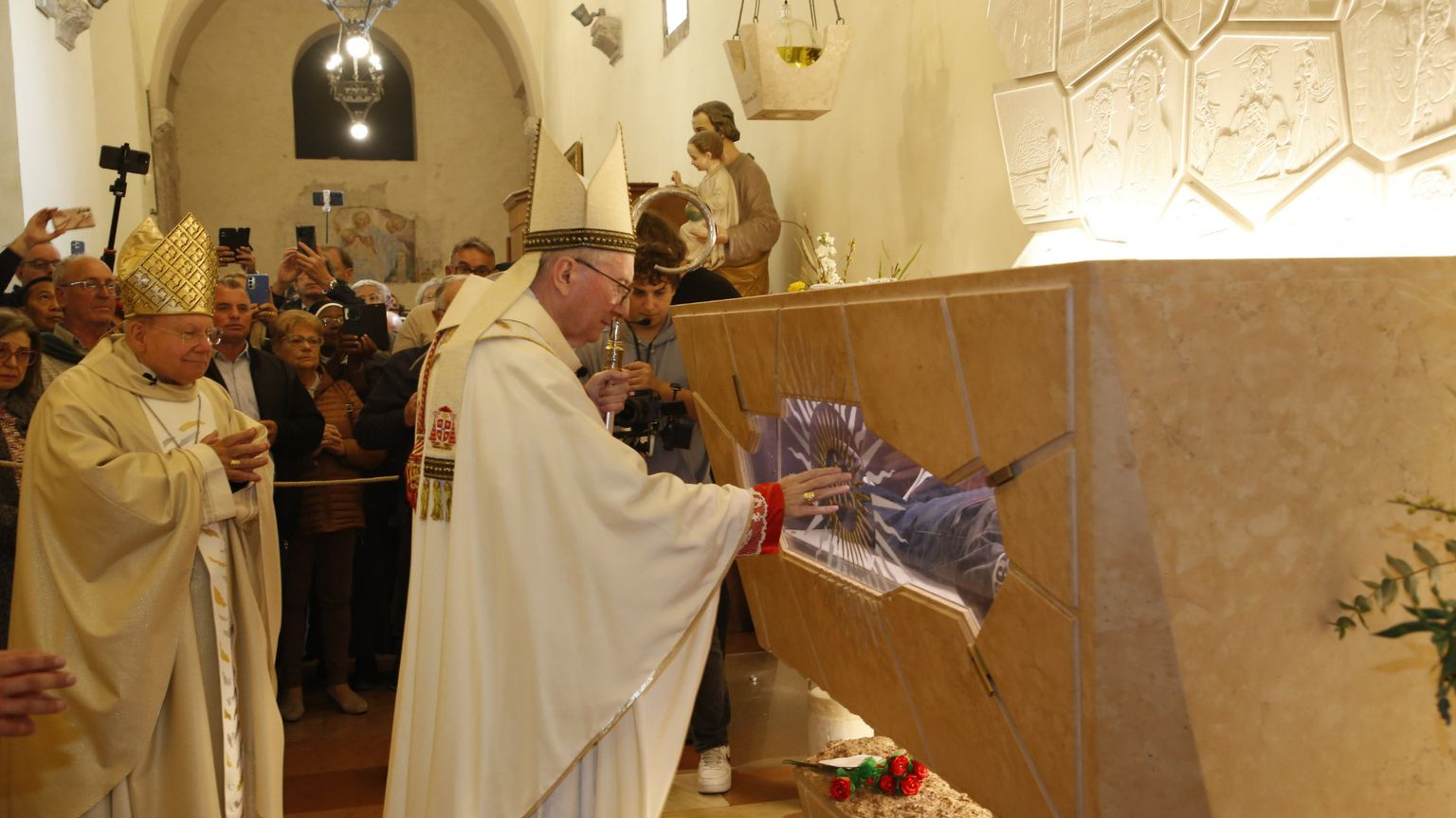 Parolin ad Assisi: Carlo Acutis ragazzo di oggi, maestro originale di bellezza e bontà