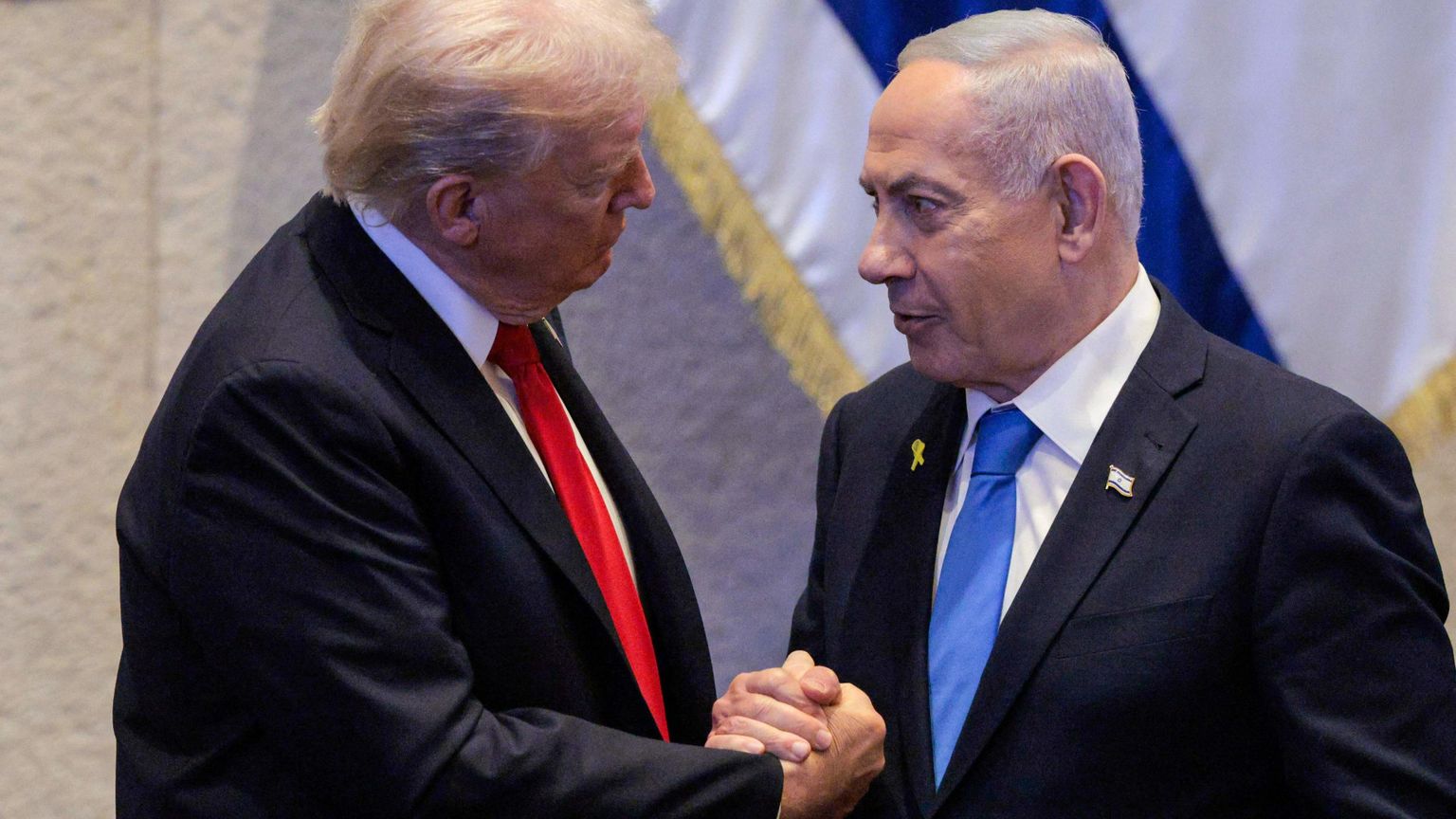 Trump e Netanyahu, gesti e parole: cos'è successo alla Knesset