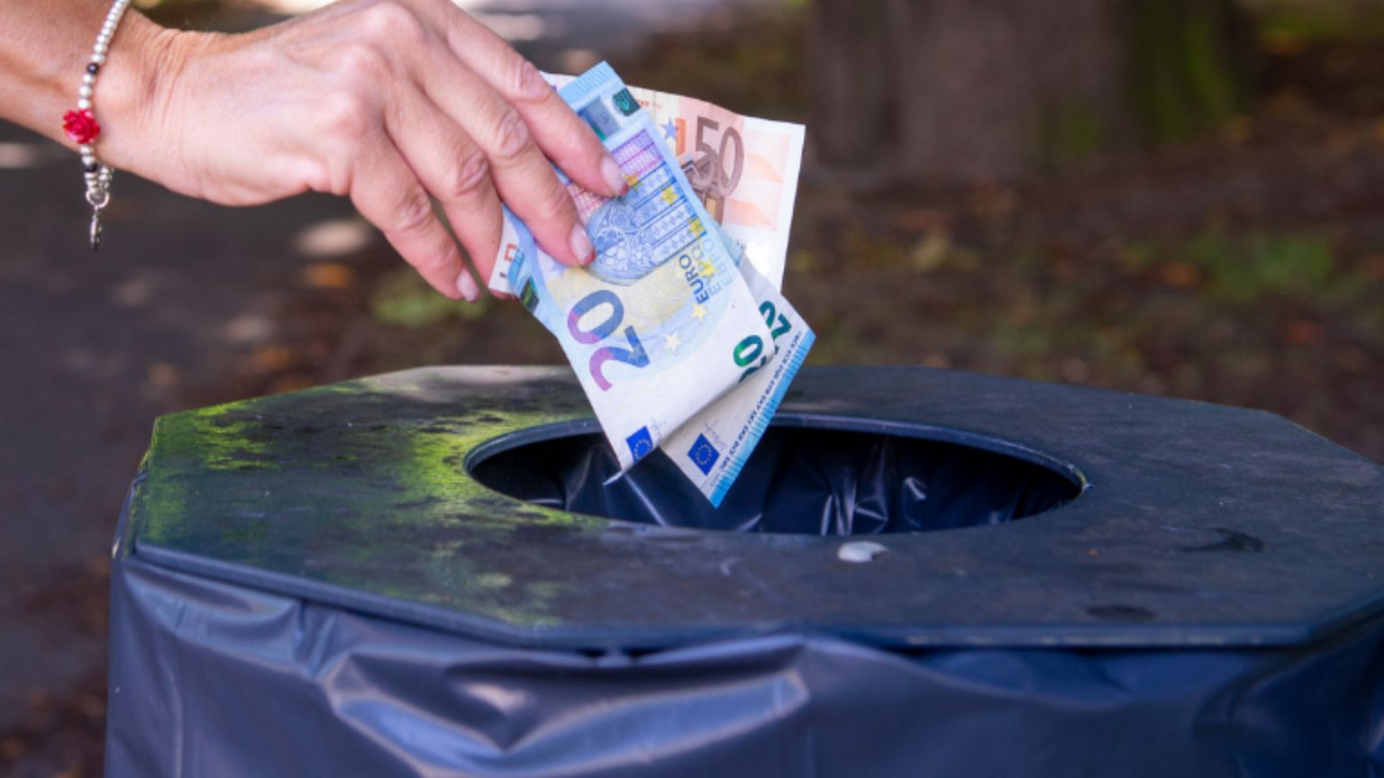 Paura 1. Perdere d'occhio il denaro