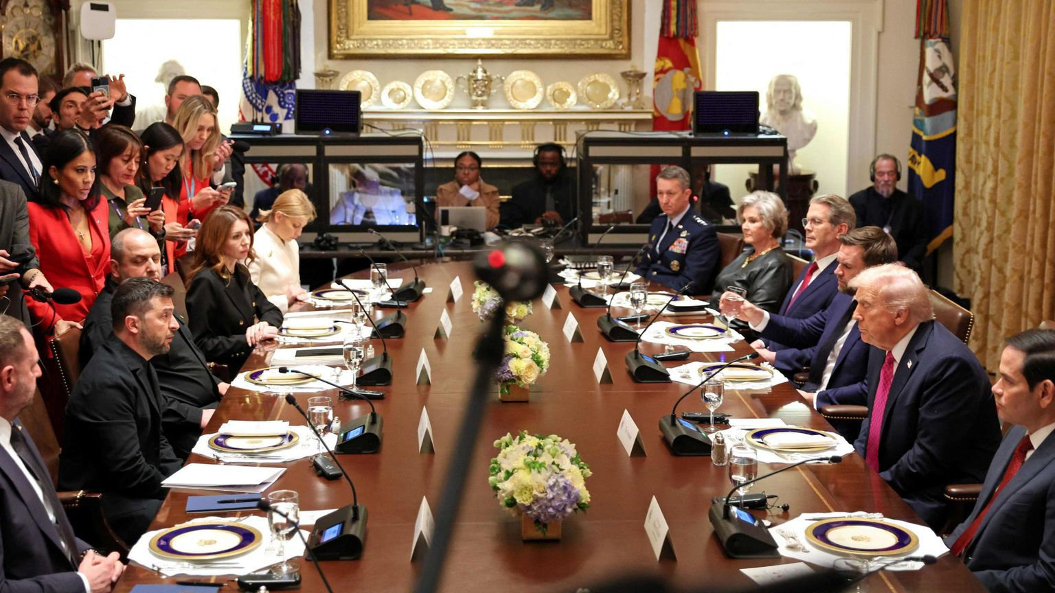 Niente missili ma pace più vicina nell'ultimo Trump-Zelensky