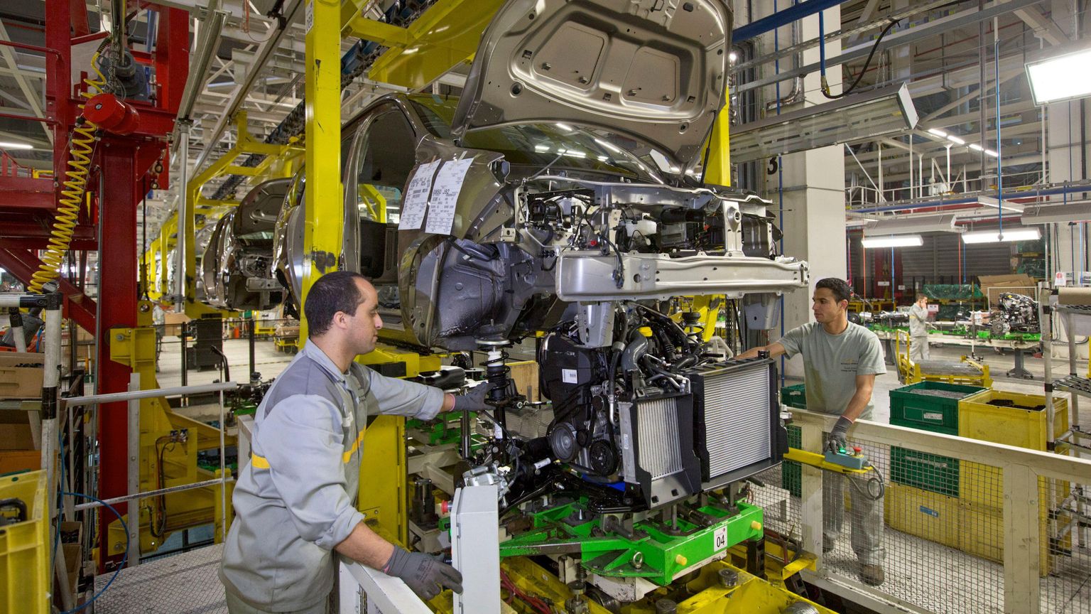 Vuoi produrre auto? Ecco dove conviene (per il costo del lavoro)