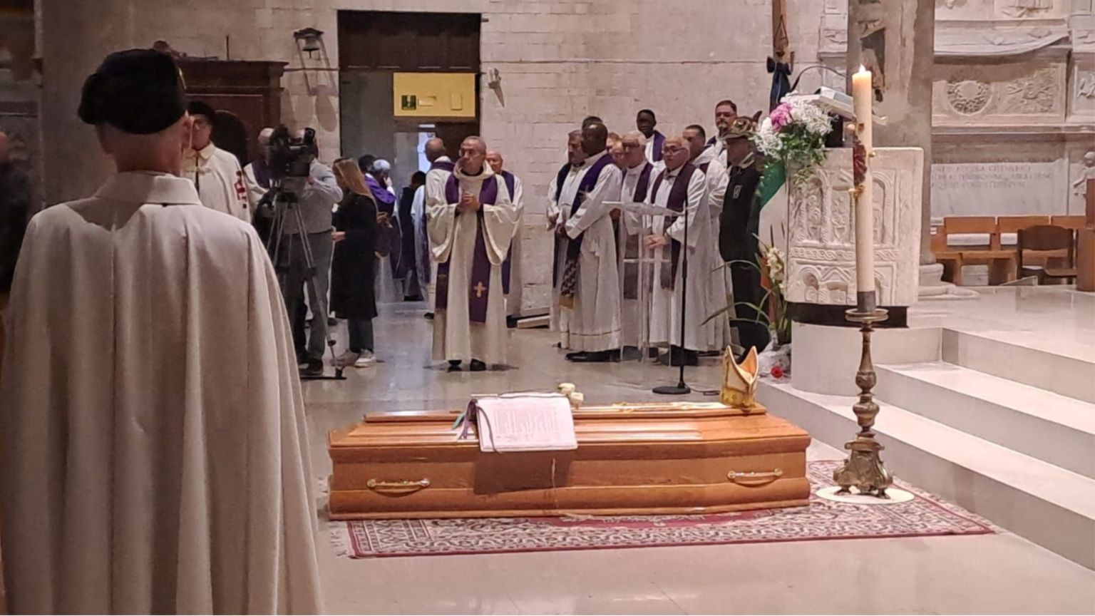 Al funerale del cardinale Menichelli il messaggio del Papa