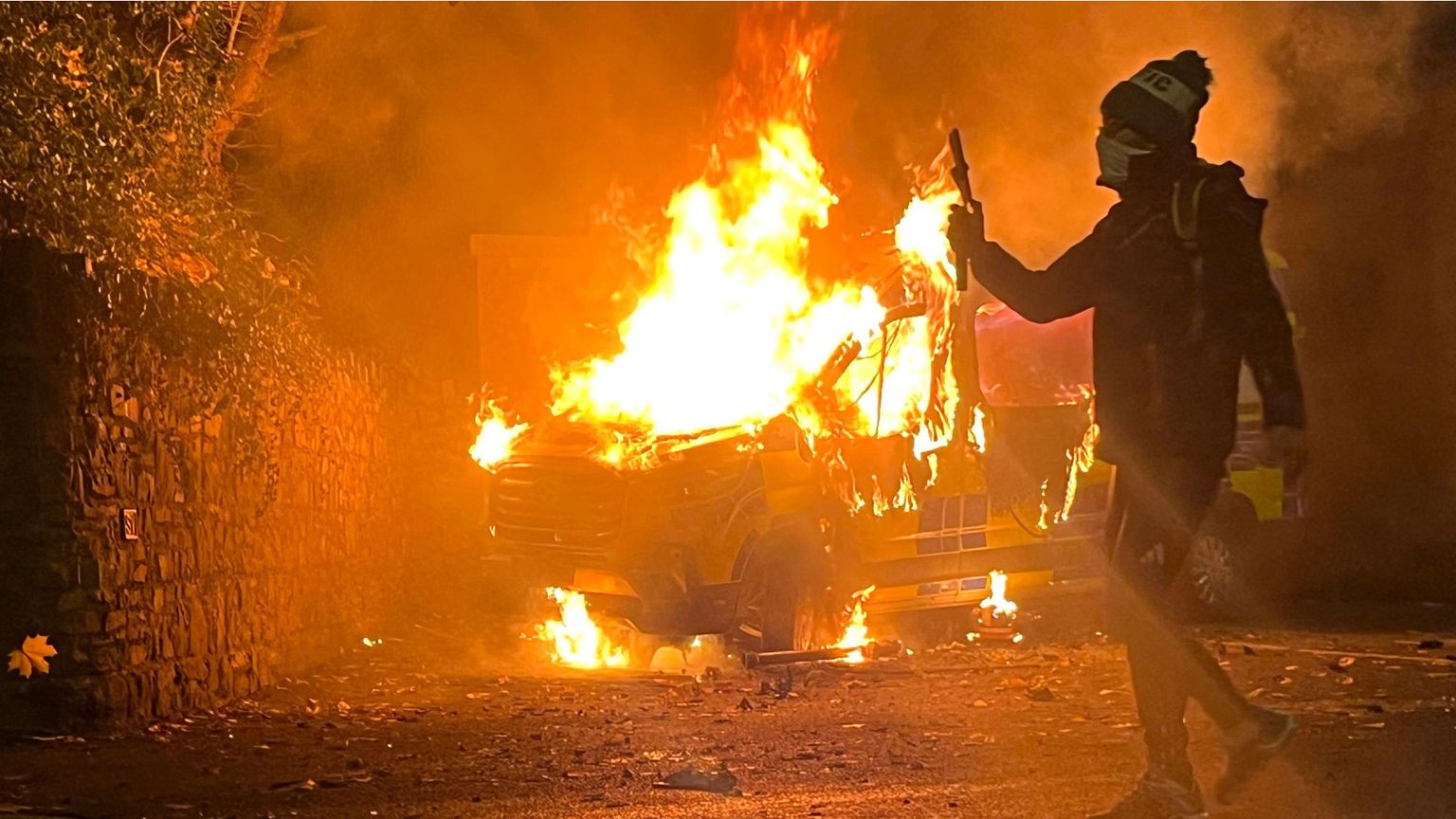 Dublino, altra notte di proteste contro i migranti: 23 arresti