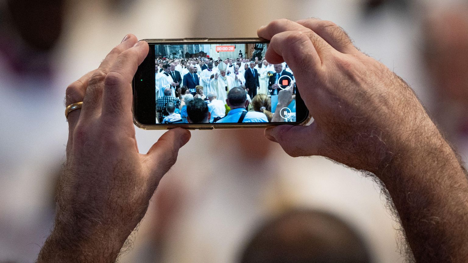 Suor Smerilli: «Nel futuro della IA
l’umano fa la differenza»