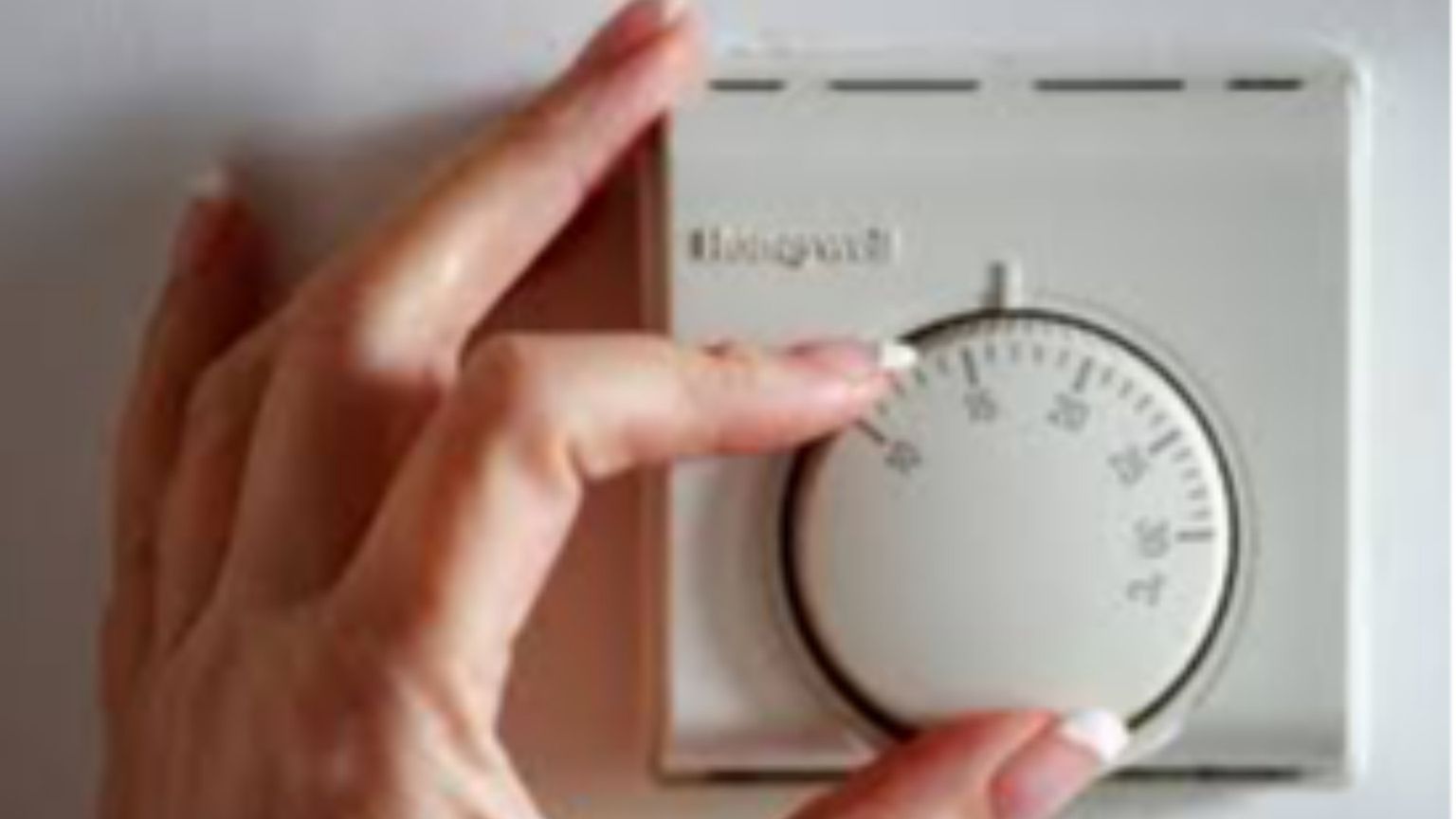 La povertà energetica non si ferma: quattro consigli per risparmiare in bolletta