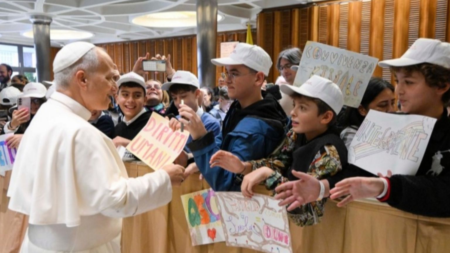 Educazione e pace: cosa ha detto il Papa agli studenti
