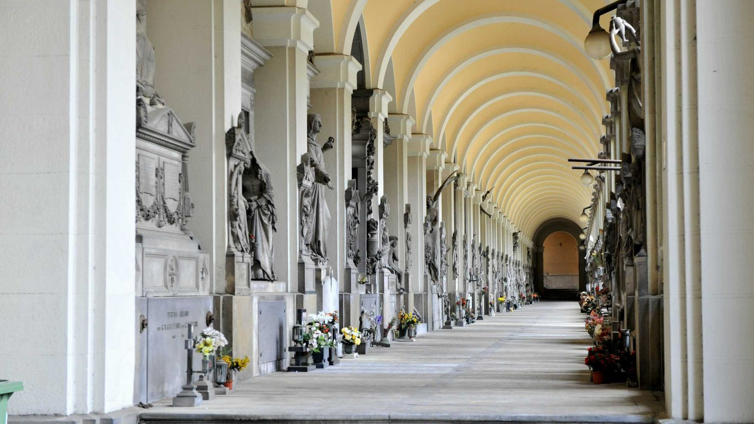 In ricordo dei nostri cari. L'amore vero non muore