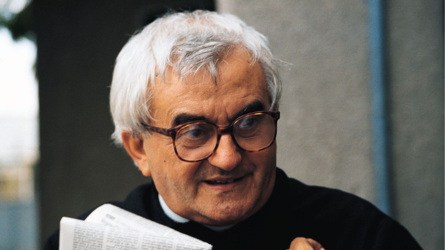 Don Benzi, prete con la “tonaca lisa” e il cuore di un mistico