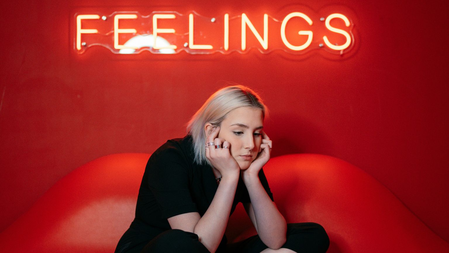 Vivere nella civiltà (e nella dittatura) delle emozioni