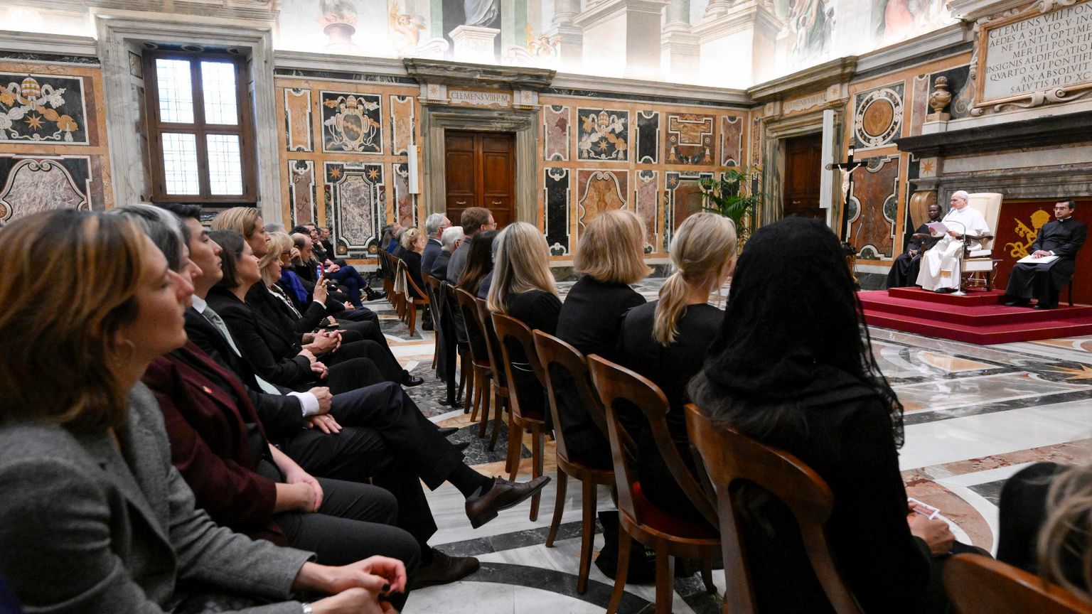 Il Papa durante l'udienza coi partecipanti al convegno promosso dalla Fondazione Child / Osservatore Romano