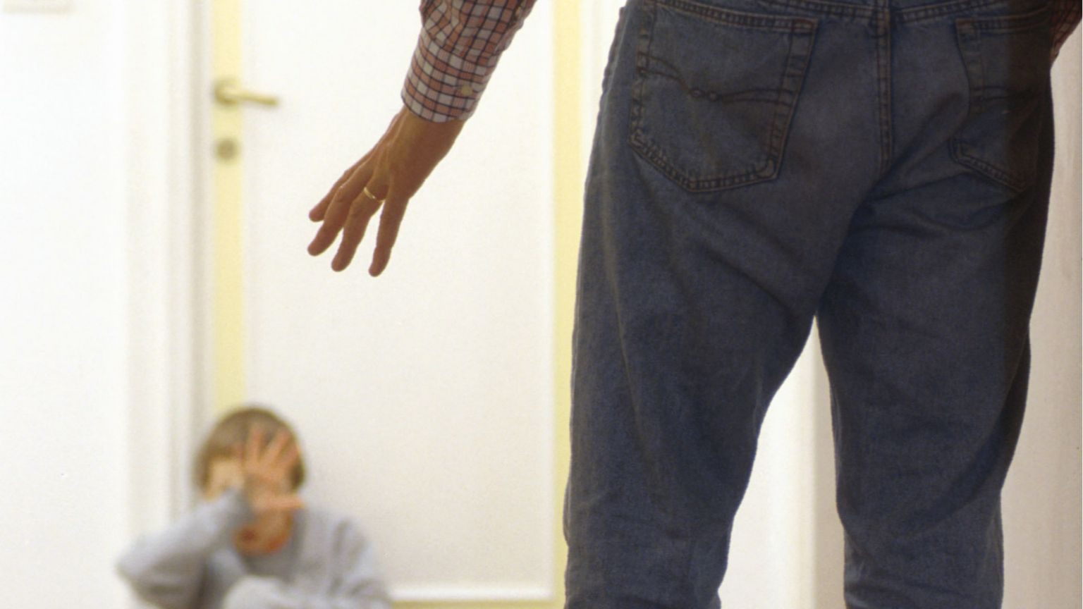 Il 4,7% dei minori europei dice di aver subito abusi