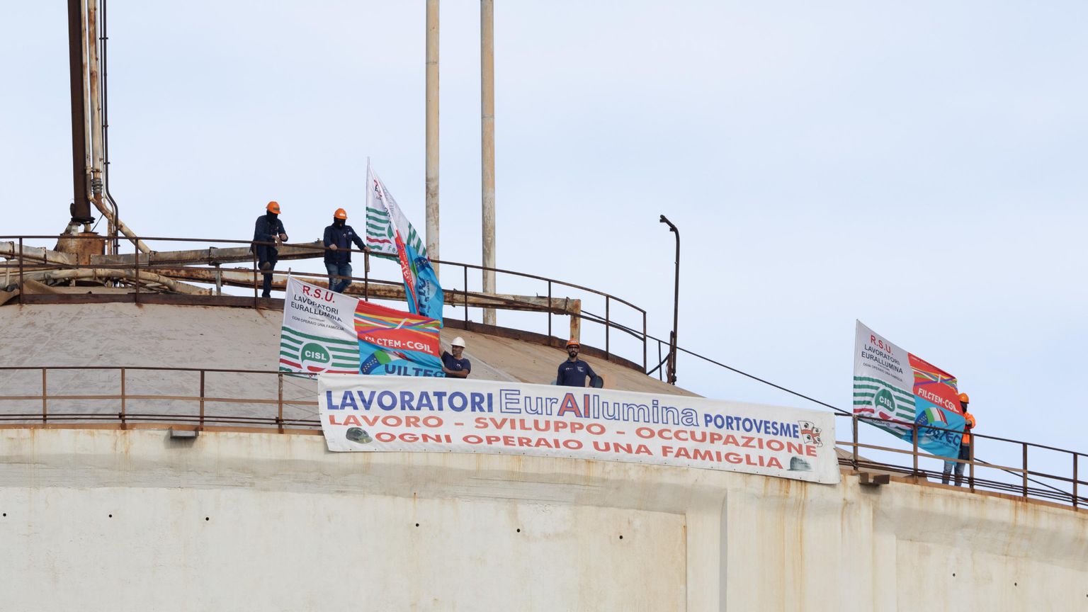 Il futuro del Sulcis si gioca anche sul tetto dei silos