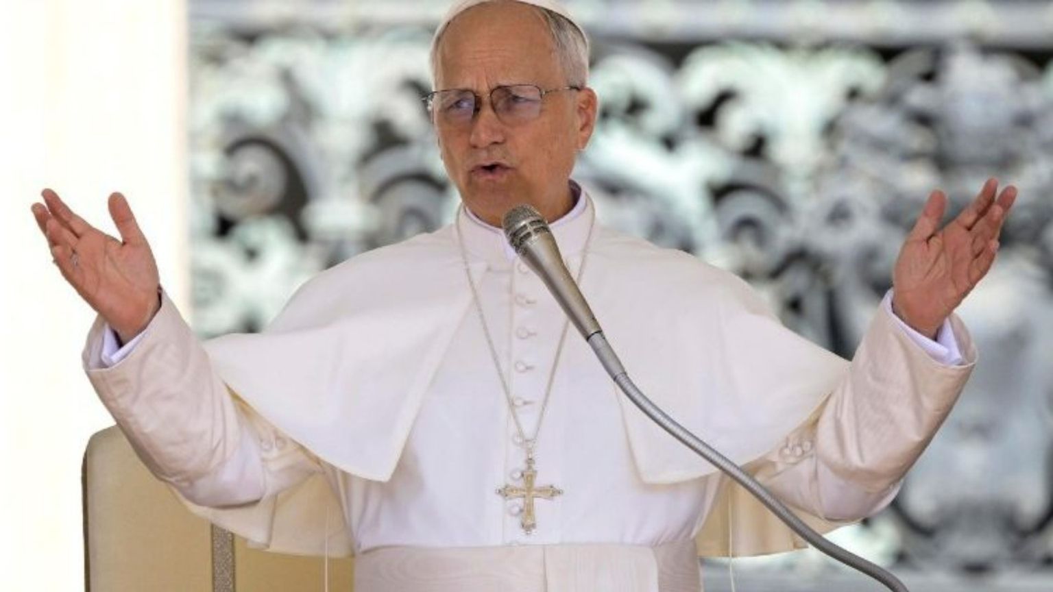 Leone XIV: «In 10 parole c'è la forza del Vangelo»