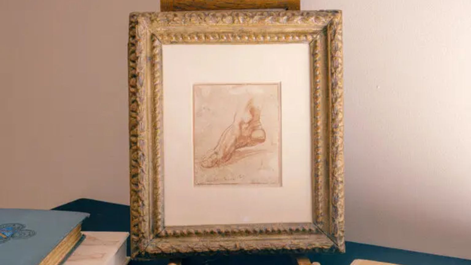 Ritrovato il disegno di un piede: è di Michelangelo?