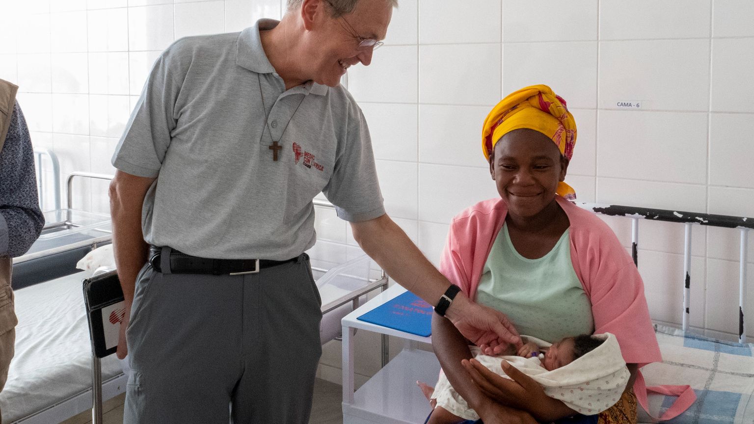 Reparti maternità, visite e formazione: «Così curiamo fino all’ultimo miglio»