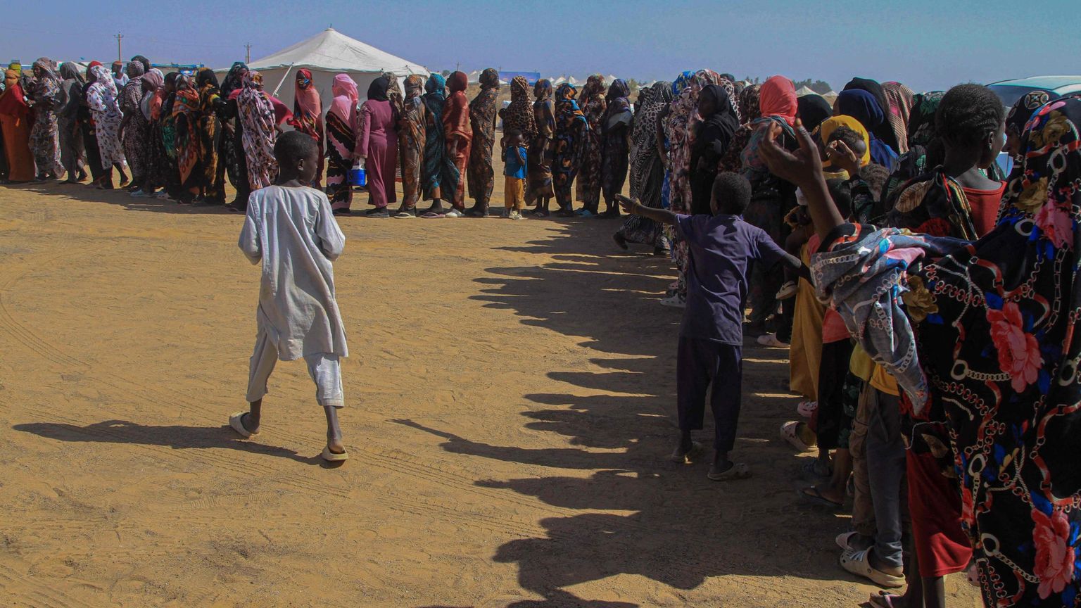 Sudan, metà della popolazione è già fuggita da El Fasher