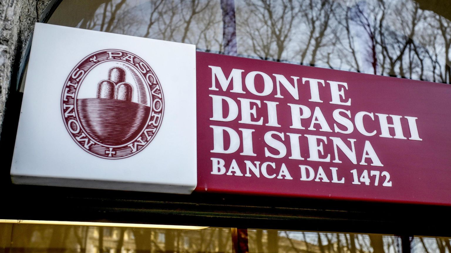 Indagine sulla scalata, in Borsa crollano Mps e Mediobanca