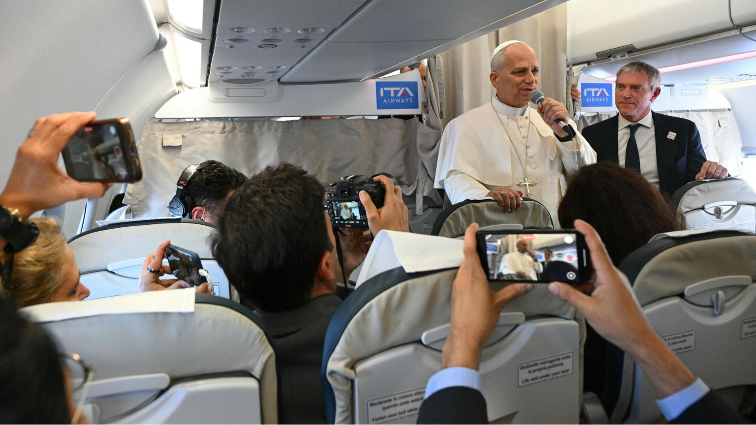 Il Papa: due Stati per la Terra Santa. E cessate-il-fuoco in Ucraina