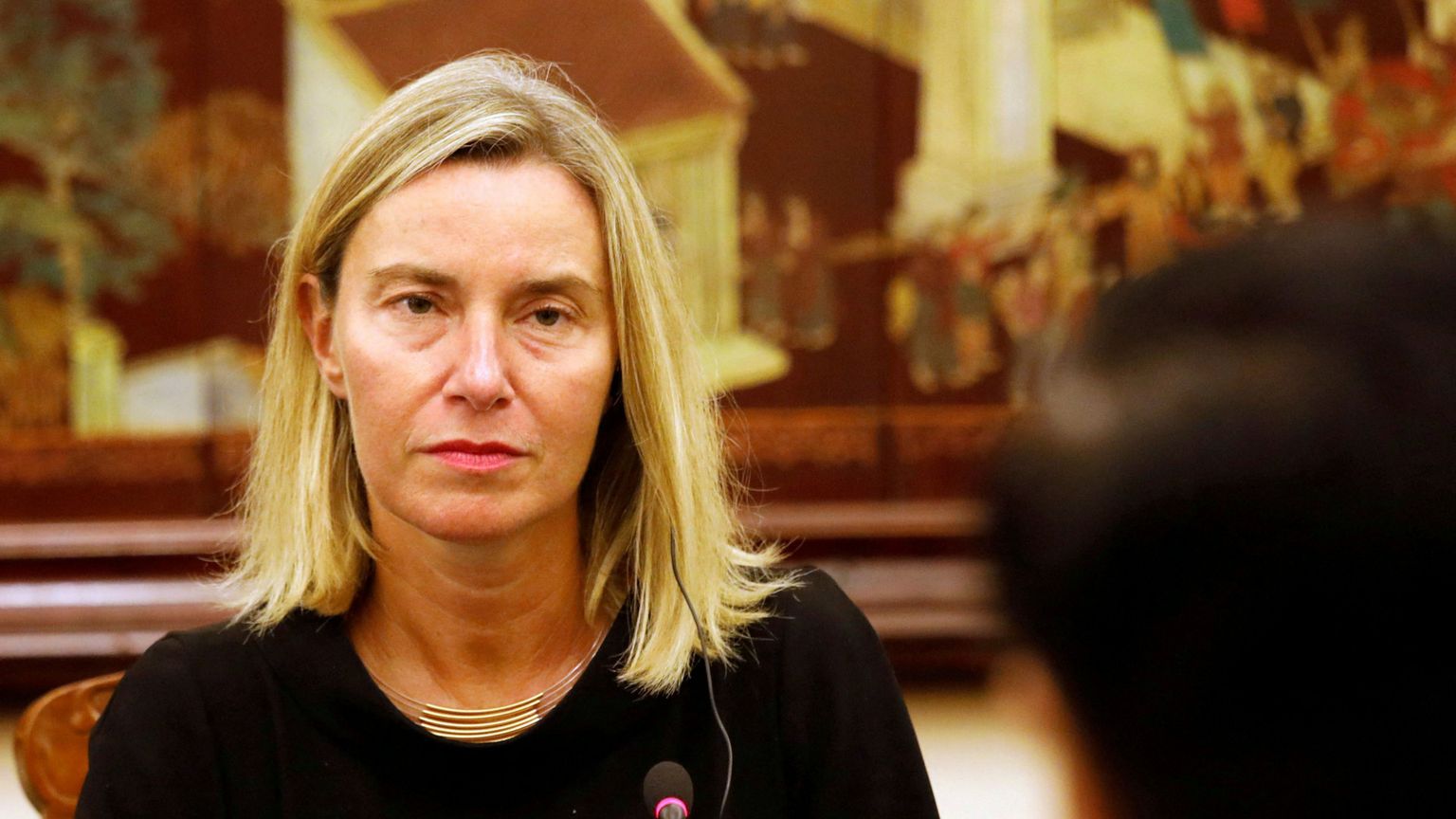 Ue, Mogherini fermata a Bruxelles per frode