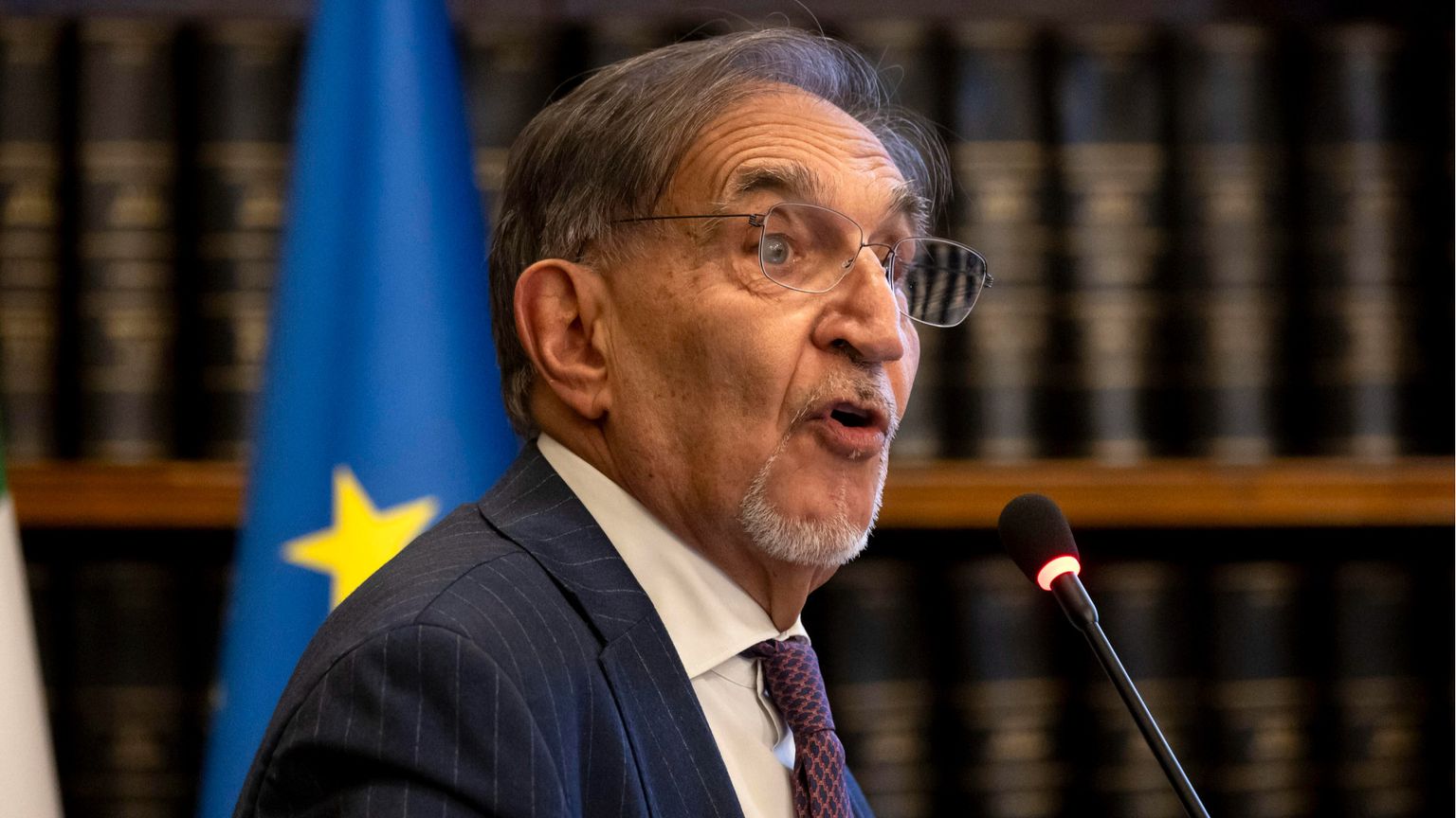 La Russa vorrebbe entro Natale un decreto per il “fine pena a casa”